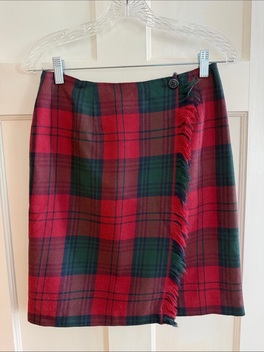 🏴󠁧󠁢󠁳󠁣󠁴󠁿 Vintage Rafaella wool tartan wrap skirt. Size 6.